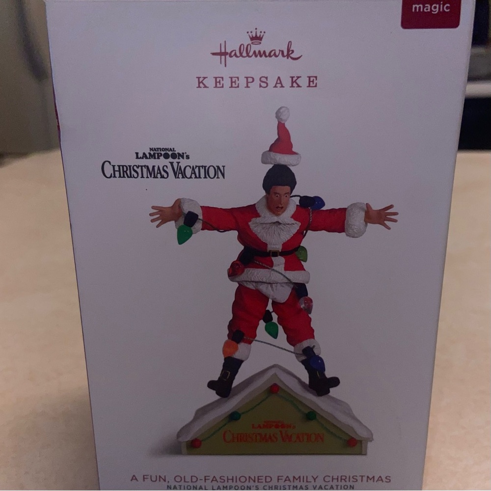 Hallmark 2018 Ornament Old Fashioned Family Christmas National Lampoons